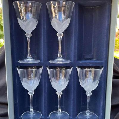  5 Florence "Satine" Stemmed Crystal Water Glasses By J G Durant 