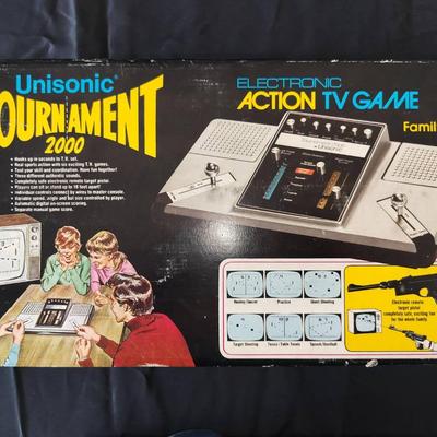 Unisonic Tournament 2000 Vintage 1970s Electronic Action TV Game System With Zapper And Original Box
