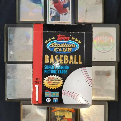 Topps Stadium Club Baseball Picture Cards 1993 Collection + Upper Deck Looney Tunes Hologram Cards