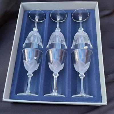 6 Florence "Satine"  Cristal Stemmed Wine Glasses by J G Durant