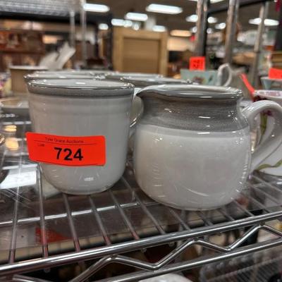 Sale Photo Thumbnail #244