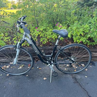 Trek 7100 Bike