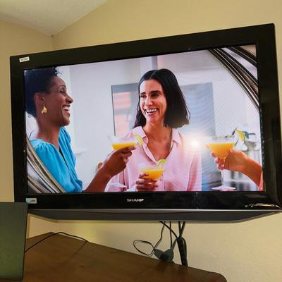 Sharp HDTV 36”
