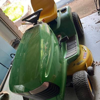 John Deere LT180