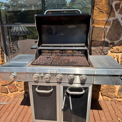 Monument Grill