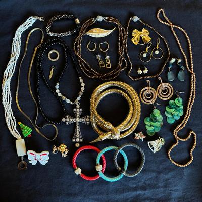 Vintage Costume Mix