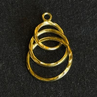 14K Circles Pendant 