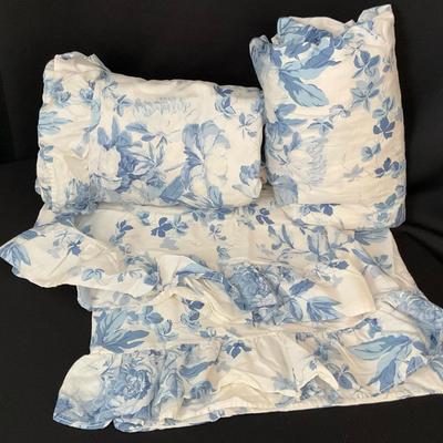 Ralph Lauren Elsa Blue Queen Sheet Set & Pillowcases