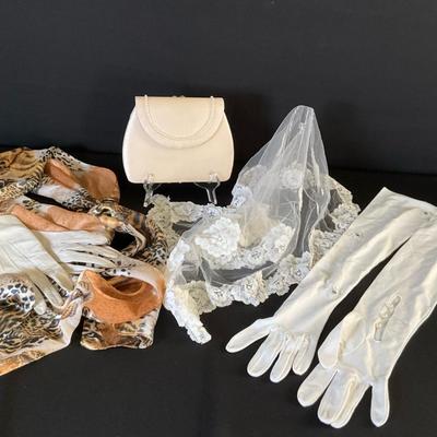 Vintage Women’s Accessories 