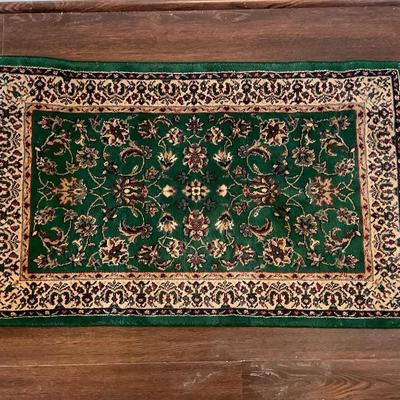 Dynamic Traditional Majestic Rug