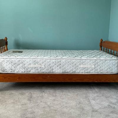 Vintage Solid Wood Twin Bed & Mattress II