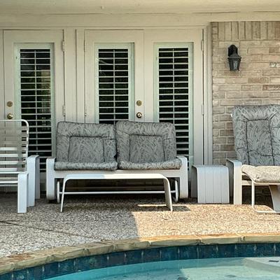 Outdoor Patio Furniture Set