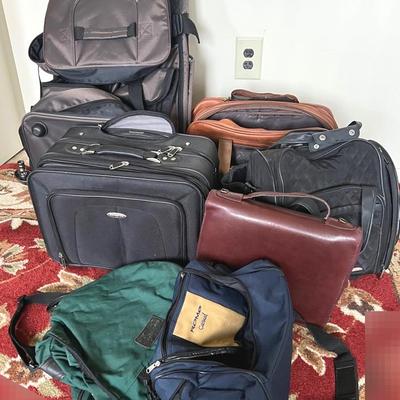 Luggage, About 7 Pieces 