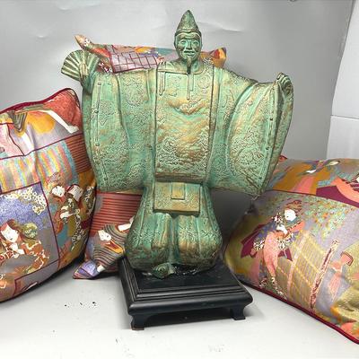 The Uesugi : 1981 Plaster Statue And 3 Japanese Design Pillows