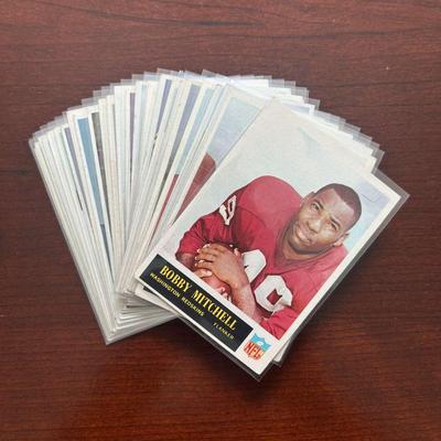 25 1965 Philadelphia Football Cards. Elijah Pitts and More