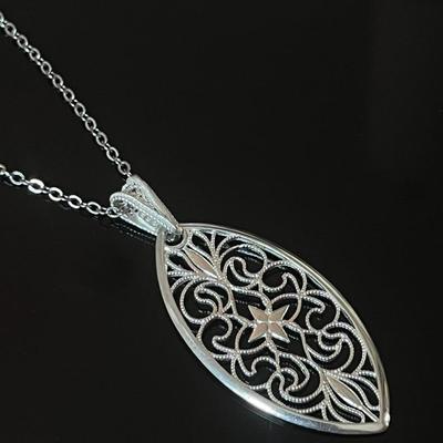Sterling Silver .925 Chain with Sterling .925 Filigree Pendant 