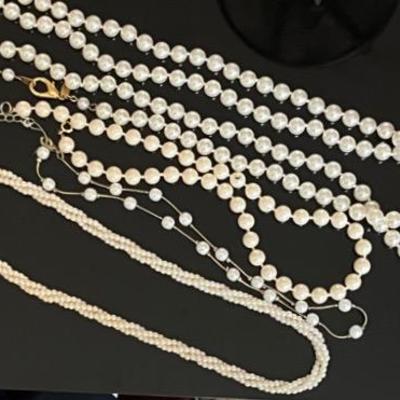 Faux Pearl Necklaces (4)