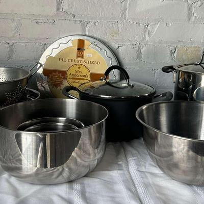 10 Piece Cookware Group with Stock Pot and More
