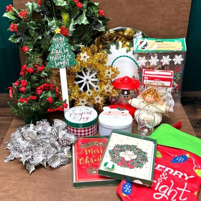 Christmas Decor Assortment 