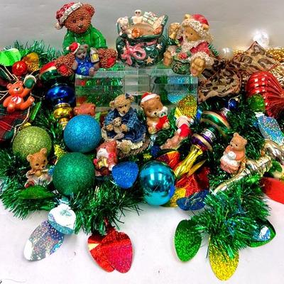Christmas & Seasonal Figurines Decor Assortment 