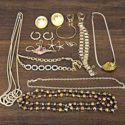 Gold Tone Jewelry Necklace Earrings Some Vintage 