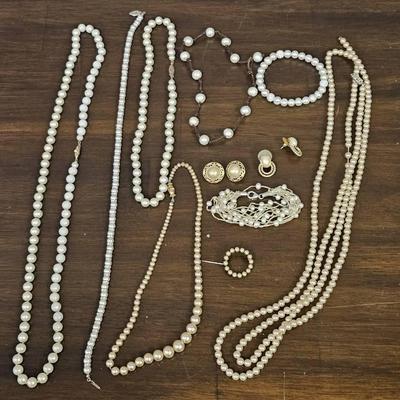 Vintage Faux Jewelry Necklace Earrings Bracelet Pin