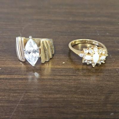 2 Gold Tone Rings
