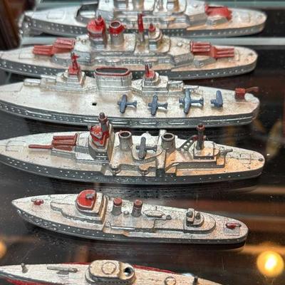 Tootsietoy die cast metal ship lot of 5
