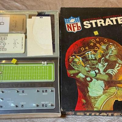 Nfl strategy by tudor games, model no. 100