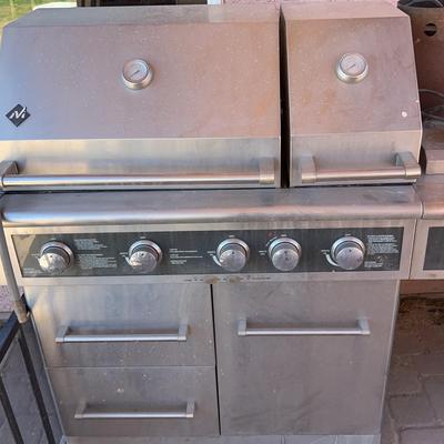  Gas Barbecue