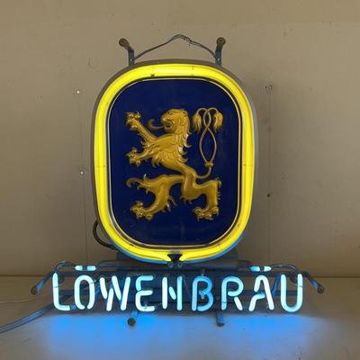 Löwenbräu Beer Neon Sign