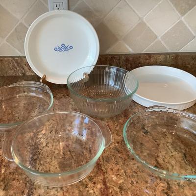 Vintage Six Piece Set Of Pyrex, Fire King and Corning
