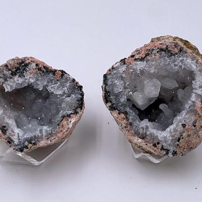 2 Pieces Amethyst Geode