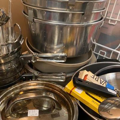 Sale Photo Thumbnail #75: 5 kitchen gadgets baking items and more