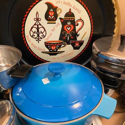 Sale Photo Thumbnail #74: 5 granitetone dutch oven and vintage serving tray
