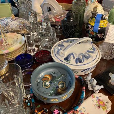 Sale Photo Thumbnail #22: decorative treasures
