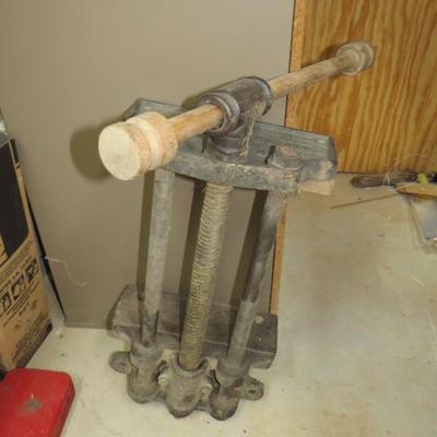 Sale Photo Thumbnail #150