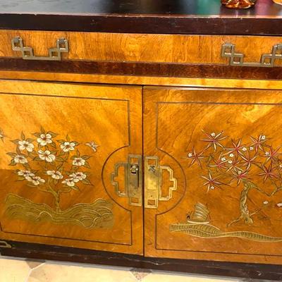 Beautiful Asian cabinet 