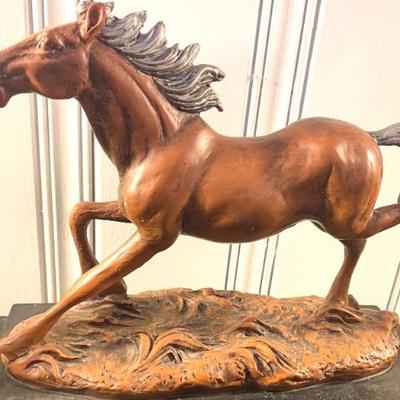 Sale Photo Thumbnail #32: Nice carved horse