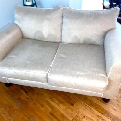 Sale Photo Thumbnail #51: Love seat 
