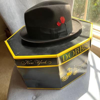 Dobbs Fifth Avenue New York Young Quinlan Guild Edge Hat