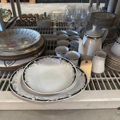 #3216 • Plates, Bowls, Teacups, Teapot, Serving Platters
