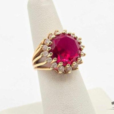 #710 • 14k Gold Ruby and Rhinestone Ring, 9.5g
