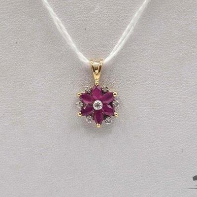 #766 • 14k Gold Ruby and Diamond Flower Pendant, 1.4g
