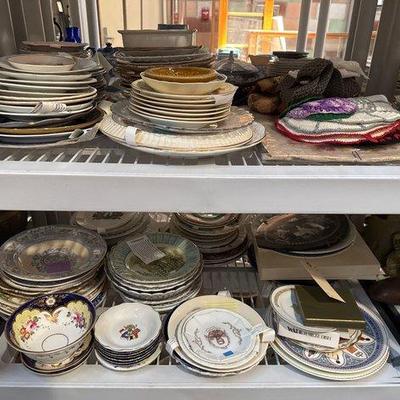 #3044 • Decorative Plates and Pot Holders

