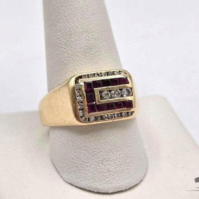 #716 • 14k Gold Diamond and Ruby Band, 6.8g
