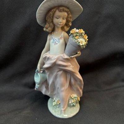 #2502 • Lladro “ A Wish Come True”
