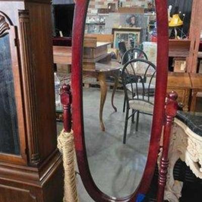#4732 • Floor Mirror
