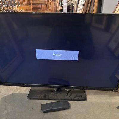 #7039 • 32” Vizio TV
