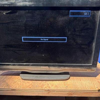 #7018 • 32” Philips TV
